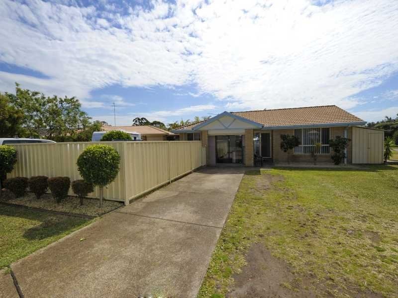 Unit 1/26 Compass Close, Salamander Bay NSW 2317