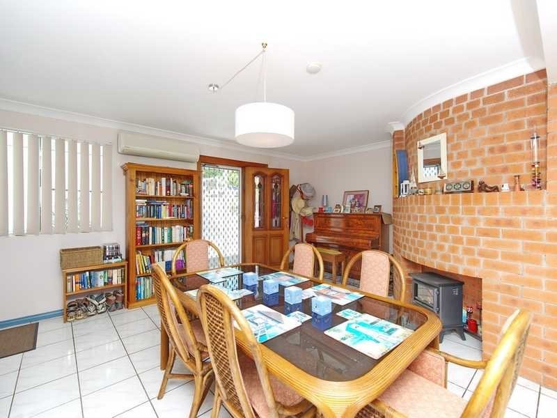 2/4 Lyndel Close, Soldiers Point NSW 2317