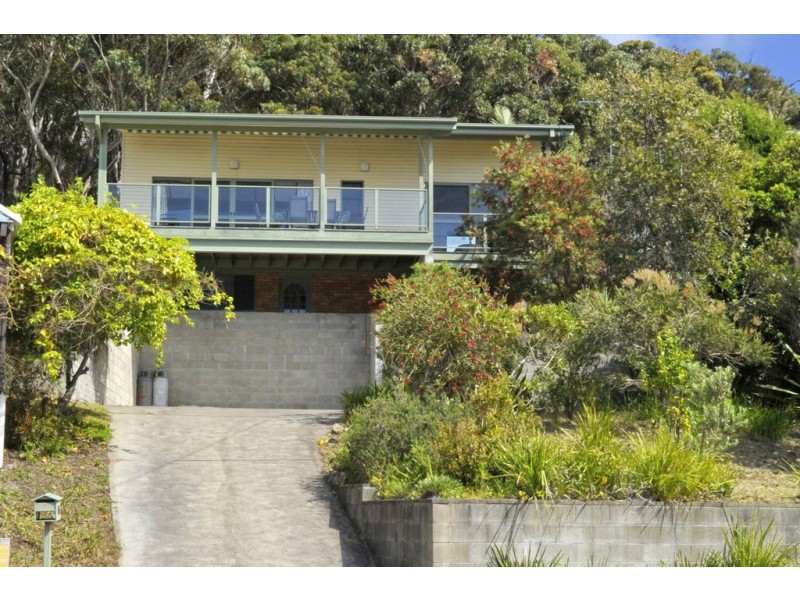 16 Lentara Street, Fingal Bay NSW 2315