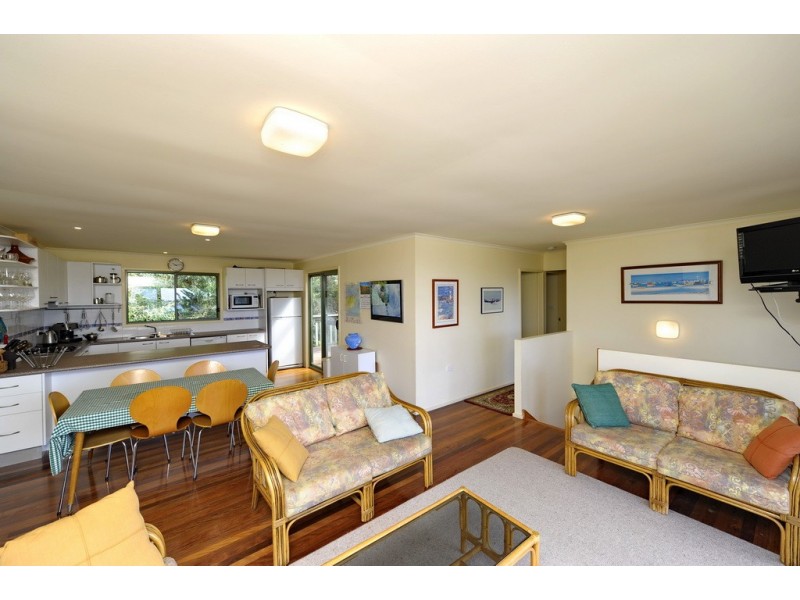 16 Lentara Street, Fingal Bay NSW 2315