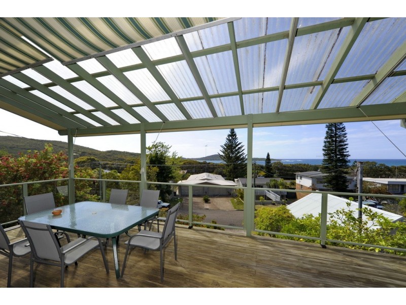 16 Lentara Street, Fingal Bay NSW 2315