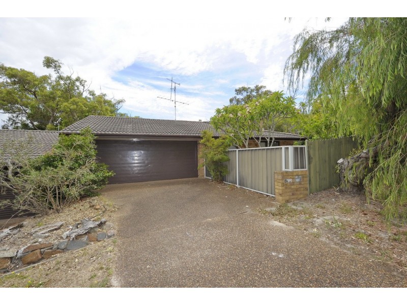 2/11 Verona Road, Shoal Bay NSW 2315