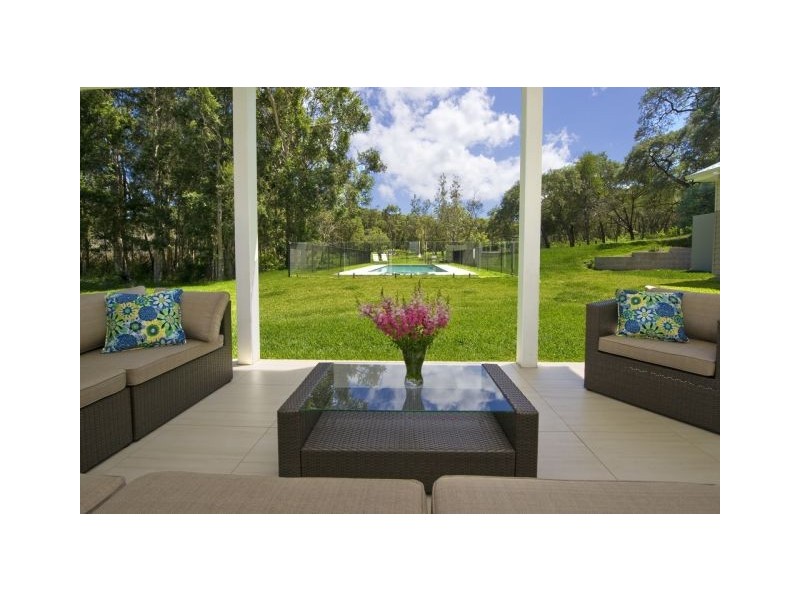16 Reflections Dr, One Mile NSW 2316