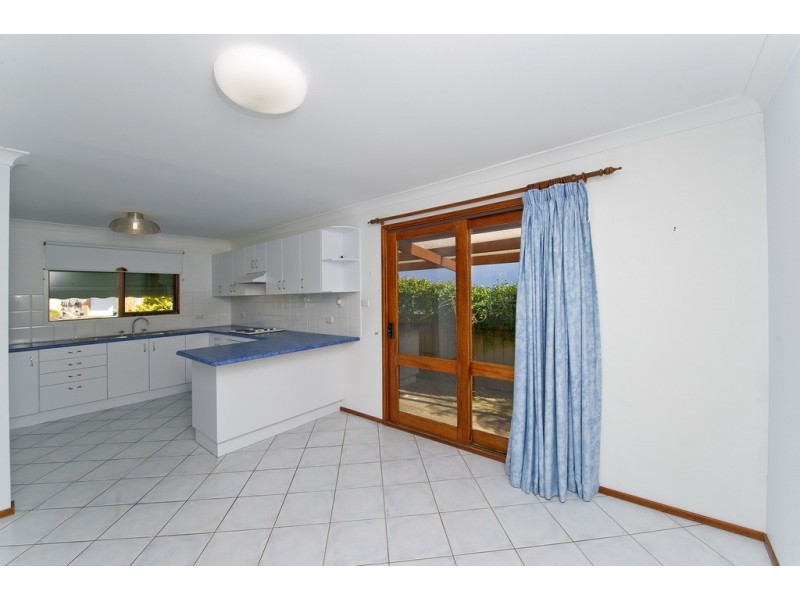 1/4 Shoreline Drive, Fingal Bay NSW 2315