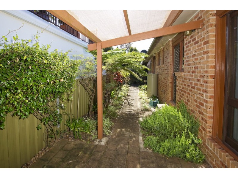 1/4 Shoreline Drive, Fingal Bay NSW 2315