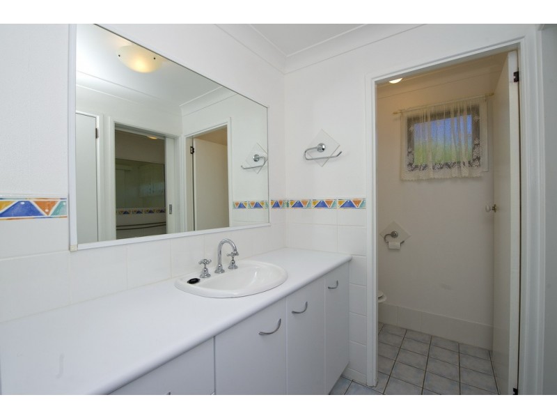 1/4 Shoreline Drive, Fingal Bay NSW 2315