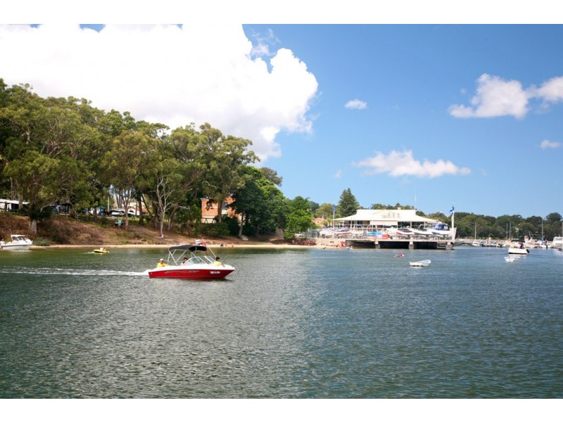 65 Kent Gardens, Soldiers Point NSW 2317