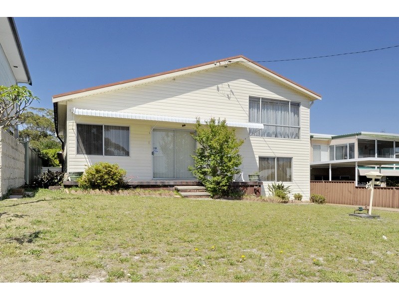 27 Montevideo Parade, Nelson Bay NSW 2315