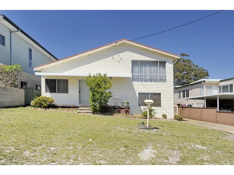 27 Montevideo Parade, Nelson Bay NSW 2315