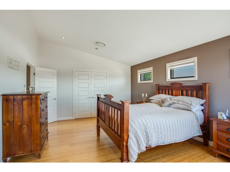 15 Shimmer Street, Nelson Bay NSW 2315