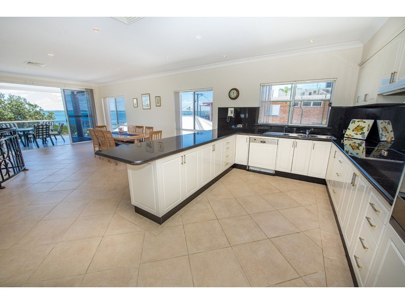 27 Victoria Parade, Nelson Bay NSW 2315