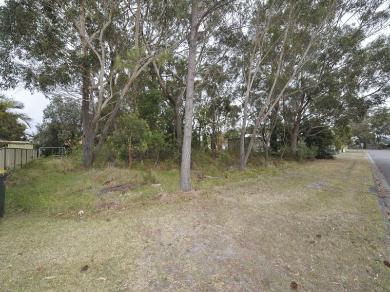 2 Gilchrist Avenue, Salamander Bay NSW 2317