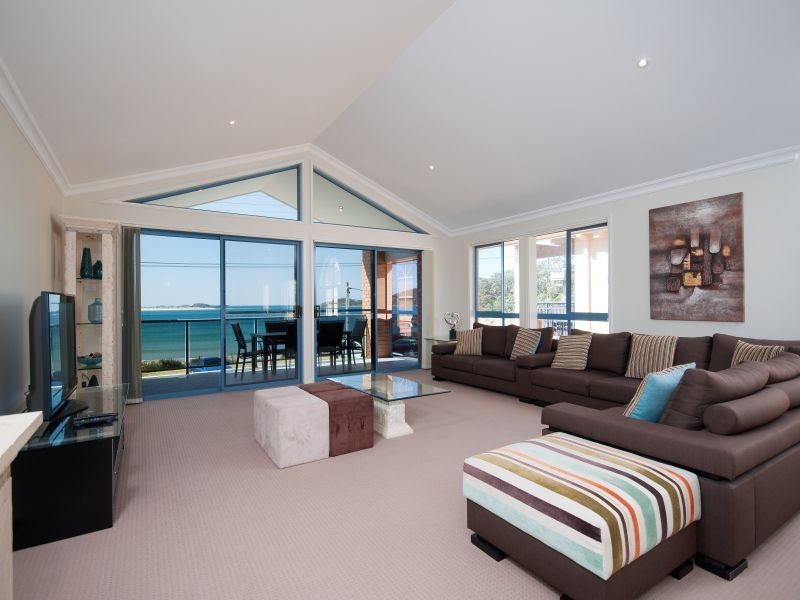 2/68 Marine Drive, Fingal Bay NSW 2315