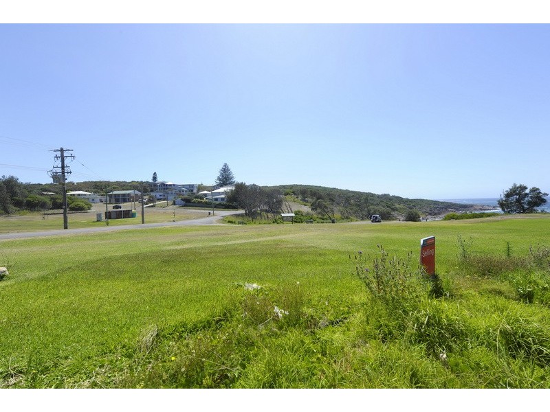 1a Ocean Avenue, Fishermans Bay NSW 2316