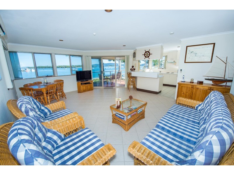 2/40 Sunset Boulevarde, Soldiers Point NSW 2317