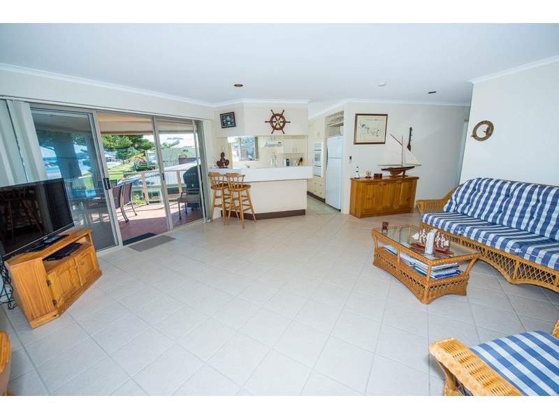 2/40 Sunset Boulevarde, Soldiers Point NSW 2317