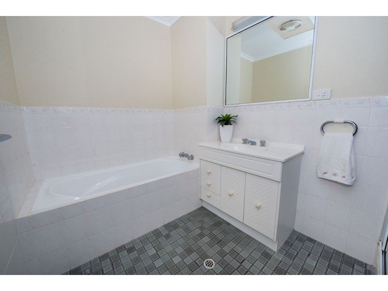 2/40 Sunset Boulevarde, Soldiers Point NSW 2317