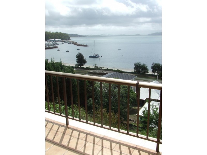 2/10 Magnus St, Nelson Bay NSW 2315
