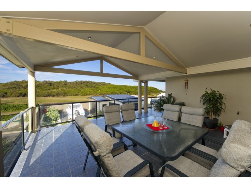 16 Morna Point Road, Anna Bay NSW 2316