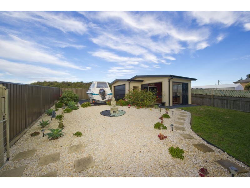 16 Morna Point Road, Anna Bay NSW 2316