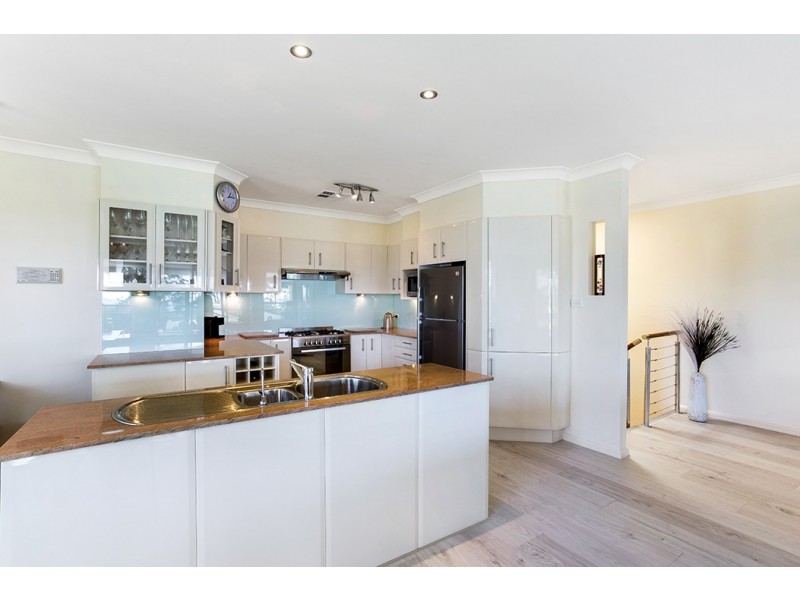 5 Kings Court, Soldiers Point NSW 2317