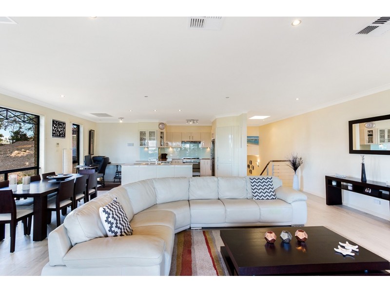 5 Kings Court, Soldiers Point NSW 2317