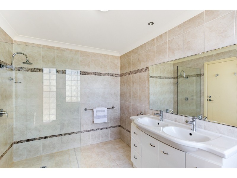 5 Kings Court, Soldiers Point NSW 2317