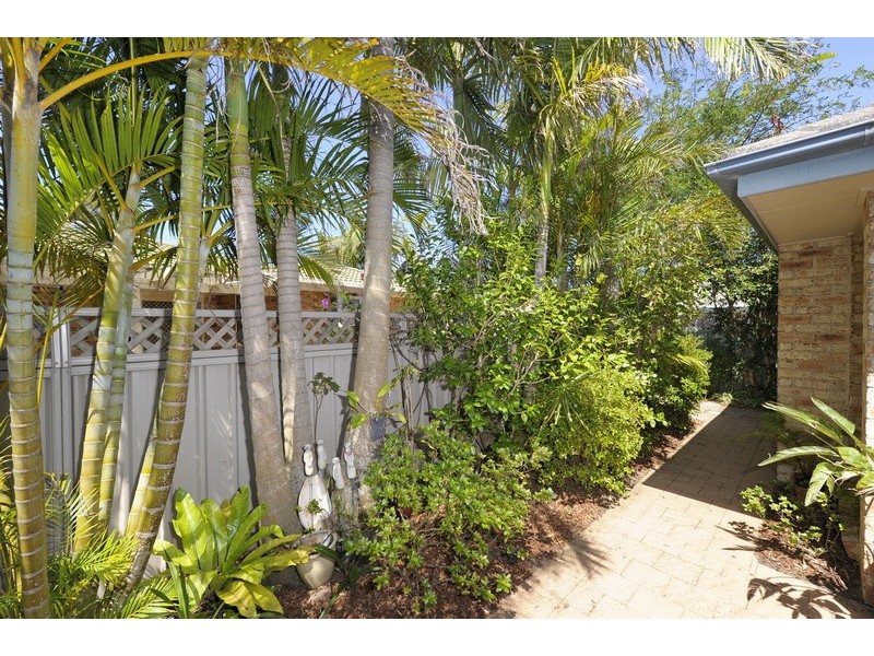 1/12 Pebble Parade, Fingal Bay NSW 2315