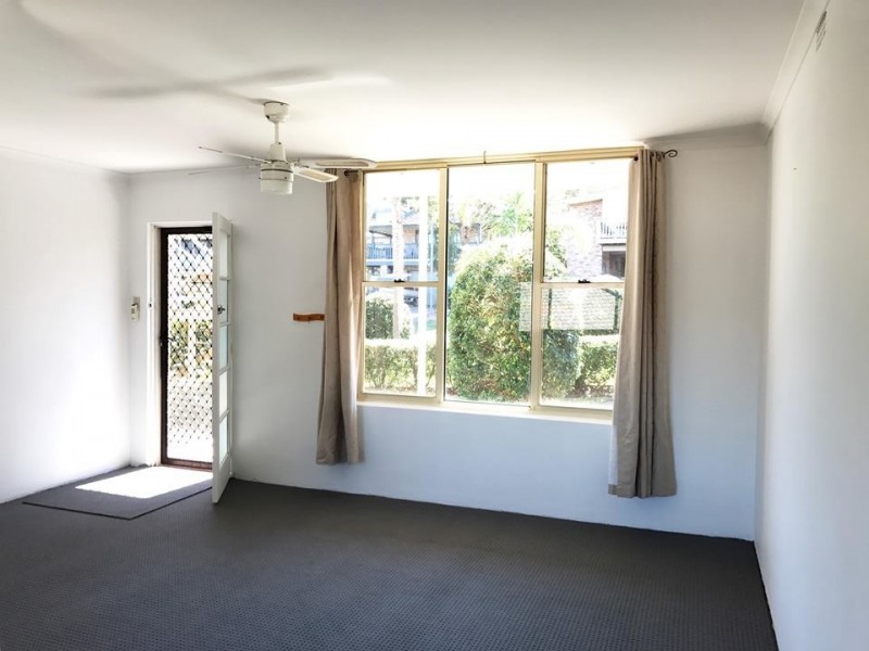 1/2 Victor Parade, Shoal Bay NSW 2315