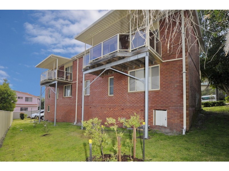 1/2 Victor Parade, Shoal Bay NSW 2315