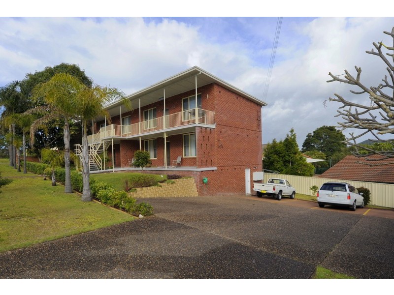 1/2 Victor Parade, Shoal Bay NSW 2315