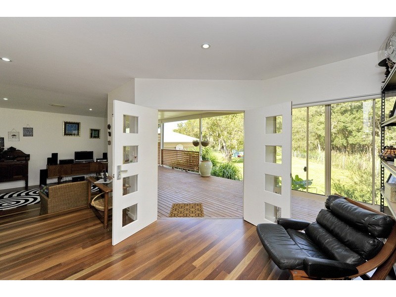 18 Melaleuca Drive, One Mile NSW 2316