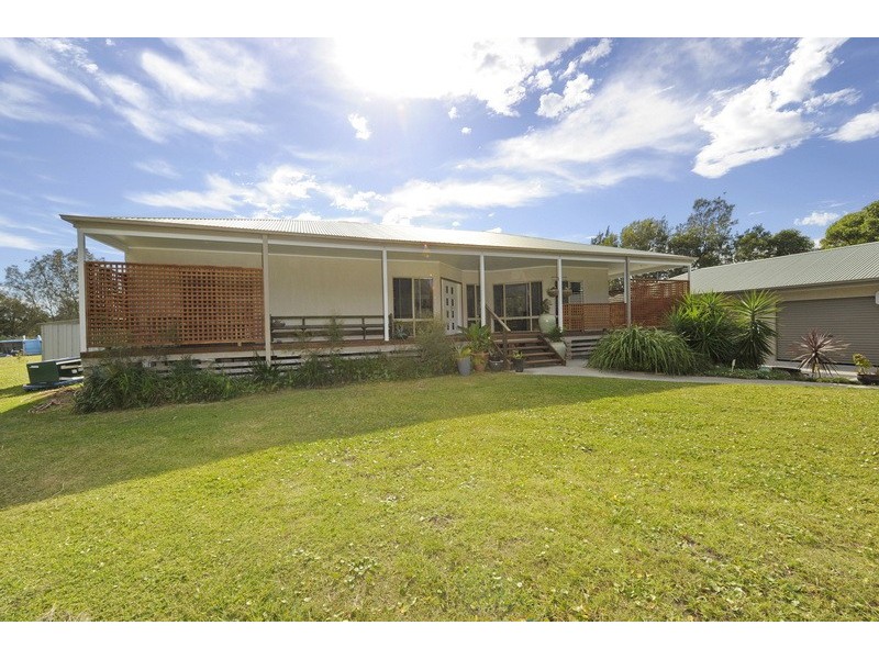 18 Melaleuca Drive, One Mile NSW 2316