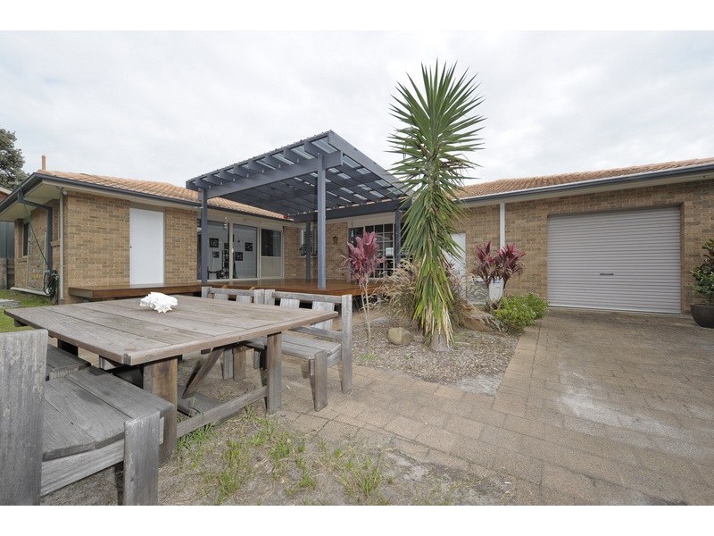 1 Amaroo Crescent, Fingal Bay NSW 2315