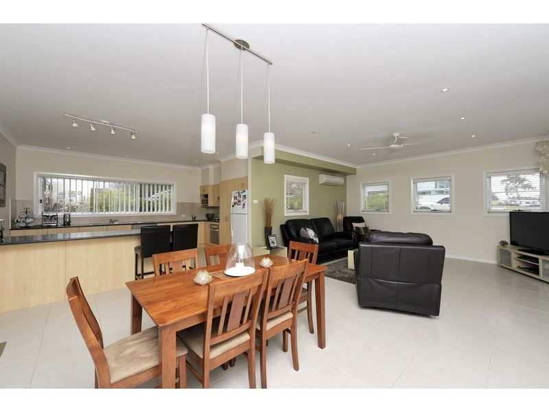 10 Ash Street, Soldiers Point NSW 2317