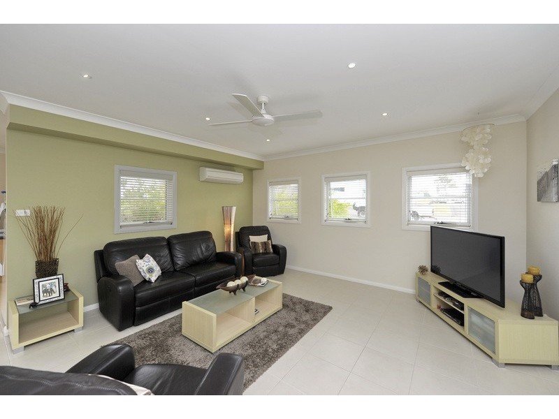 10 Ash Street, Soldiers Point NSW 2317