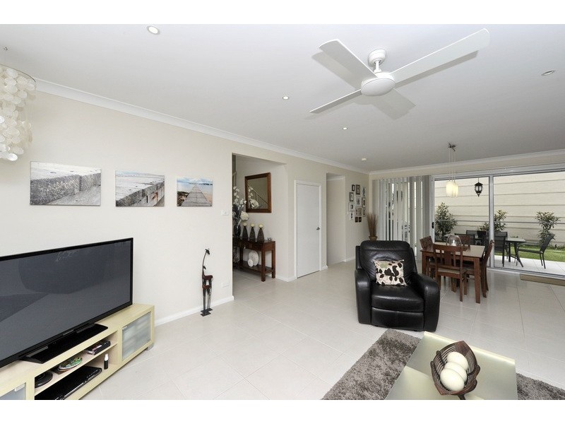 10 Ash Street, Soldiers Point NSW 2317