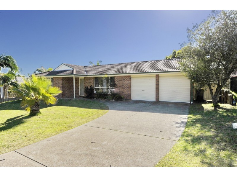 15 Clonmeen Cct, Anna Bay NSW 2316