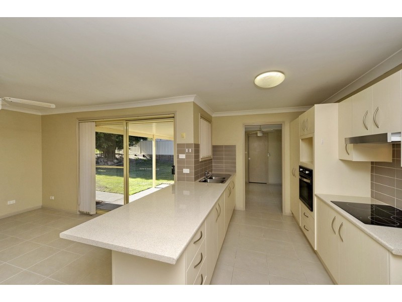 15 Clonmeen Cct, Anna Bay NSW 2316