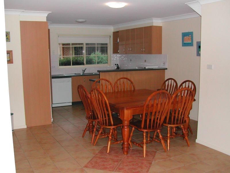 1/7 Crystal Cl, Fingal Bay NSW 2315