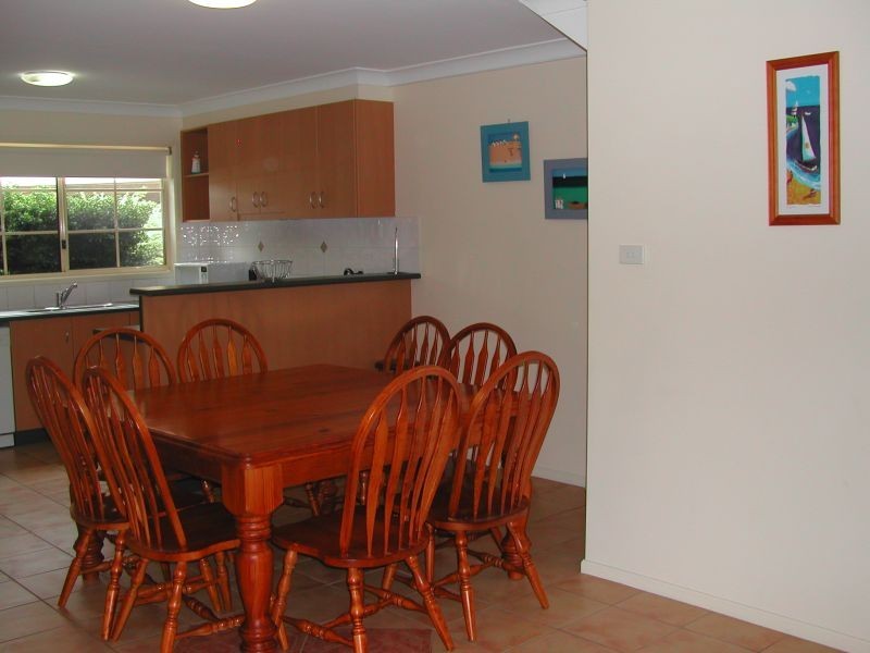 1/7 Crystal Cl, Fingal Bay NSW 2315