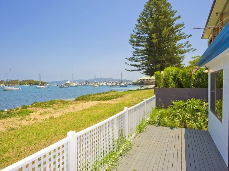 20 Sunset Boulevarde, Soldiers Point NSW 2317