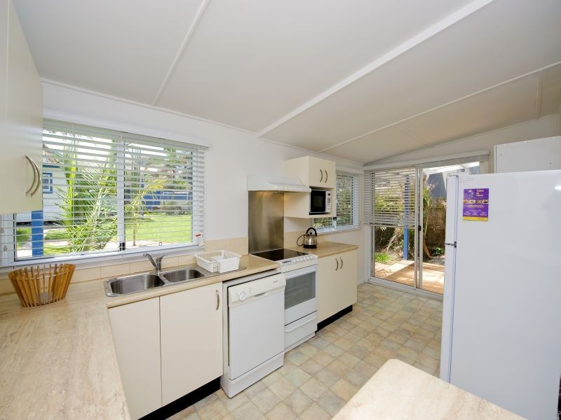 20 Sunset Boulevarde, Soldiers Point NSW 2317