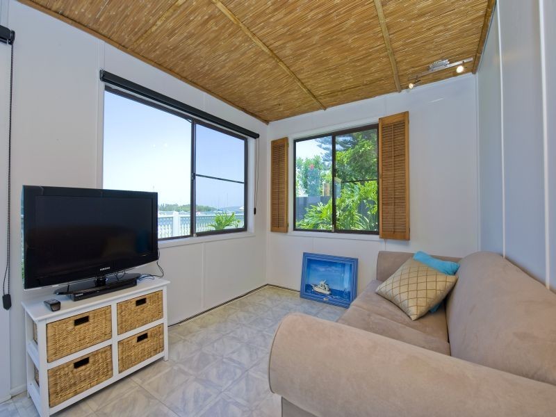 20 Sunset Boulevarde, Soldiers Point NSW 2317