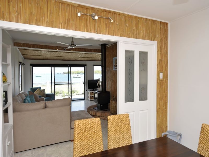 20 Sunset Boulevarde, Soldiers Point NSW 2317