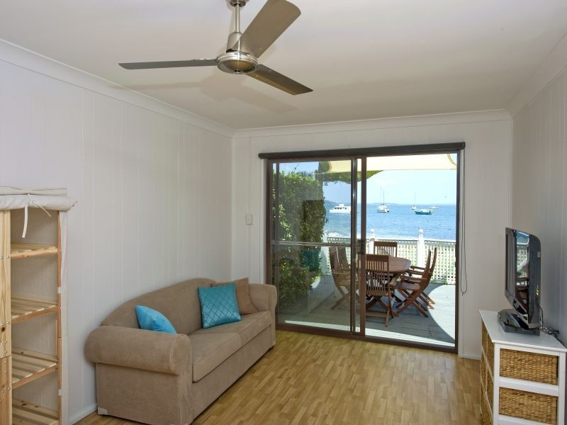 20 Sunset Boulevarde, Soldiers Point NSW 2317