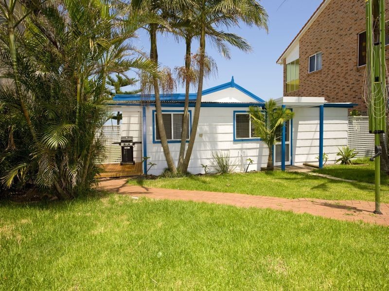 20 Sunset Boulevarde, Soldiers Point NSW 2317