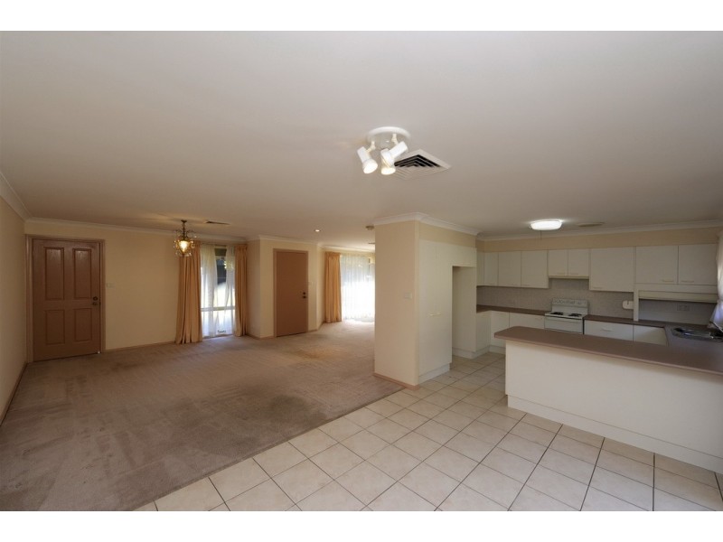 24 Government Road, Shoal Bay NSW 2315