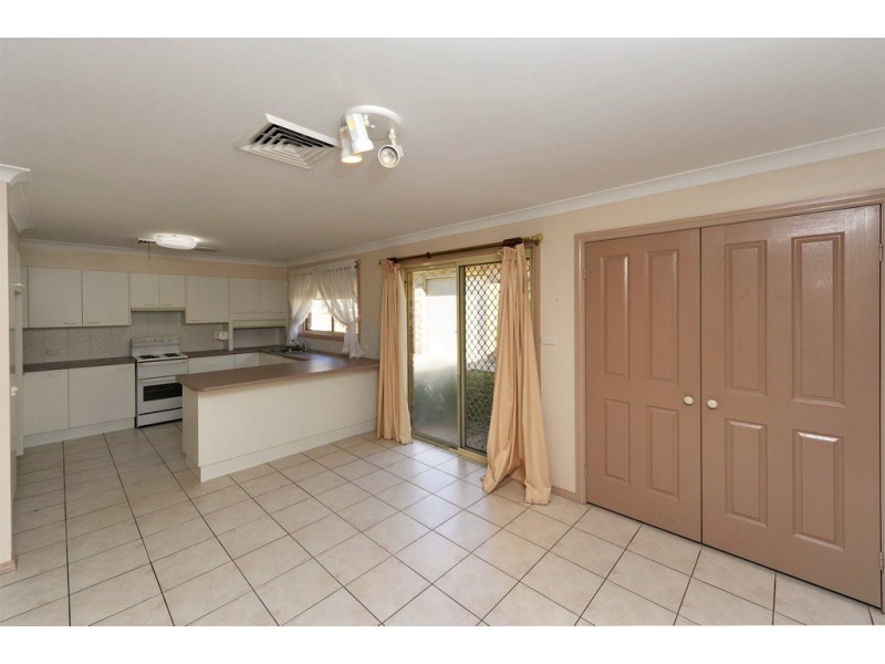 24 Government Road, Shoal Bay NSW 2315