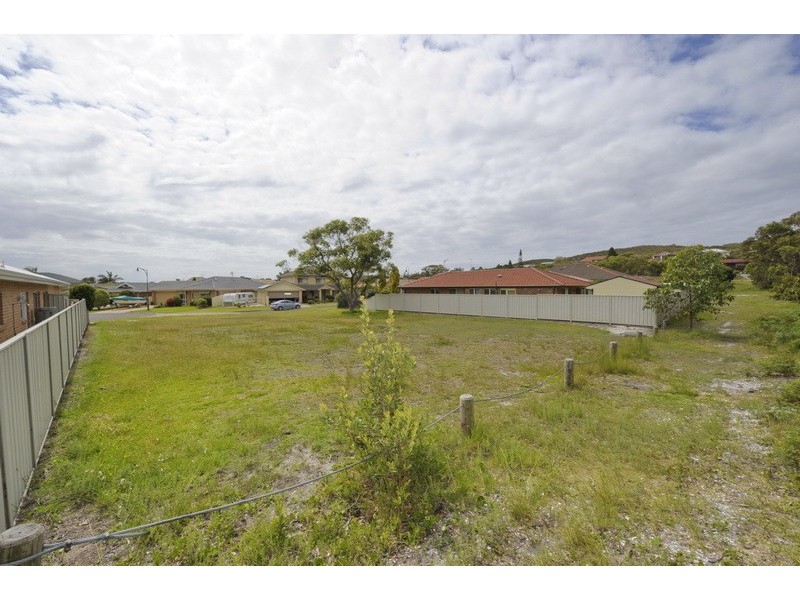 10 and 12 Creswell Place, Fingal Bay NSW 2315